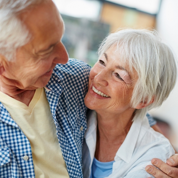 An elderly couple deciding on setting an LPA - HoneyLegal